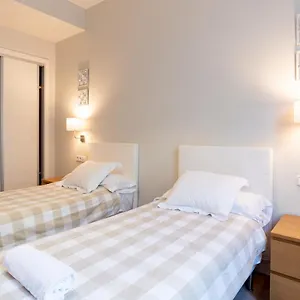 https://urbe10-angel-suites-2-bedrooms-apartment-2a.hotelsinnerja.org