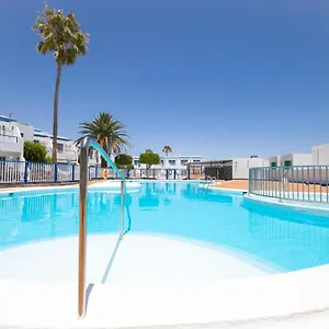 https://atalaya-ground-floor-poolside-apartment.in-canary-islands.com